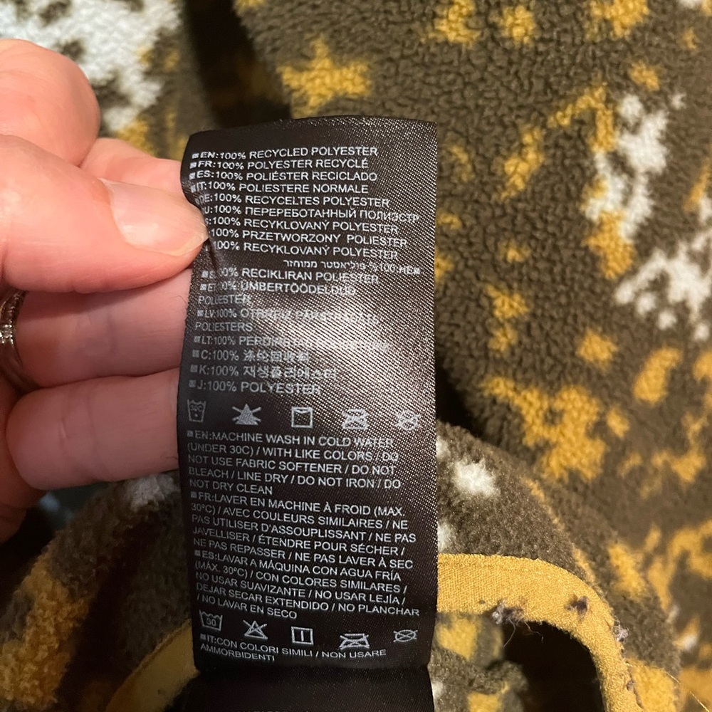 Women’s Large Burton’s Half Button Patterned Flee… - image 6